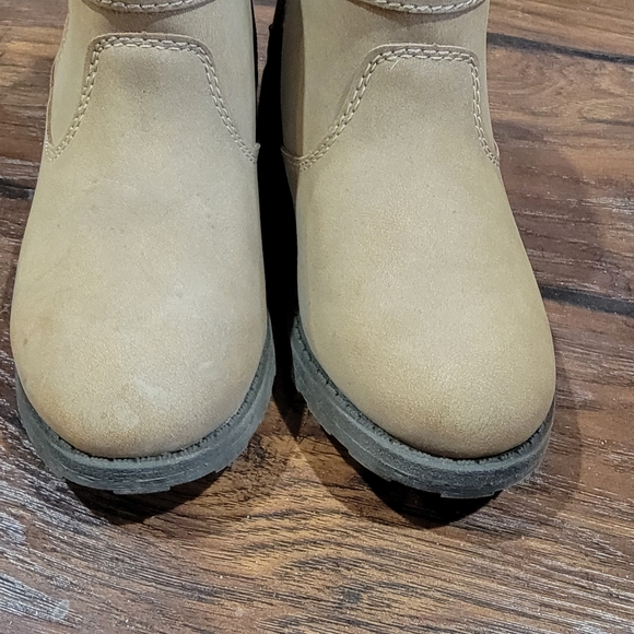 Carter's Booties - Picture 3 of 8